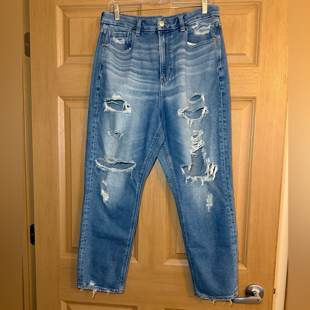 American Eagle Distressed Blue Jeans